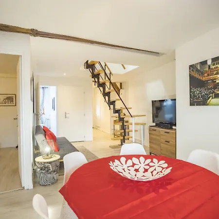Duplex Saussier- Centre Historique - Ideal Groupe דירה טרואה