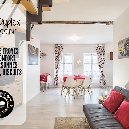 Duplex Saussier- Centre Historique - Ideal Groupe *